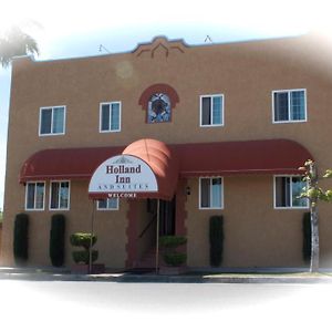 Holland Inn And Suites